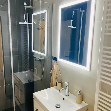 Luxusny Apartman V Centre Apartment Banska Bystrica